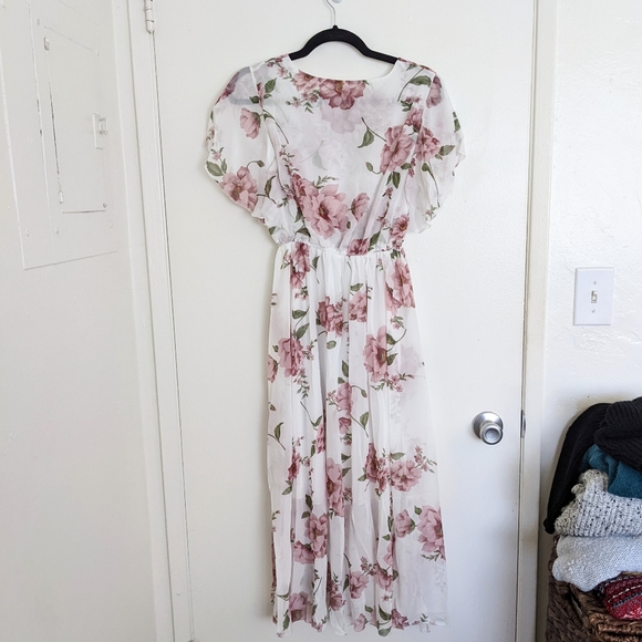 Romantic Roses Flutter Sleeve Maxi Dress in Blush and White - Picture 4 of 4